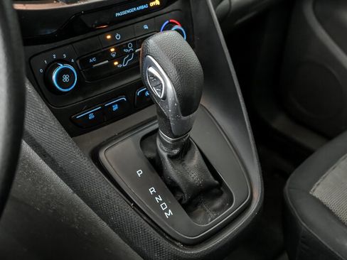 Used 2022 Ford Transit Connect XL FWD image 25
