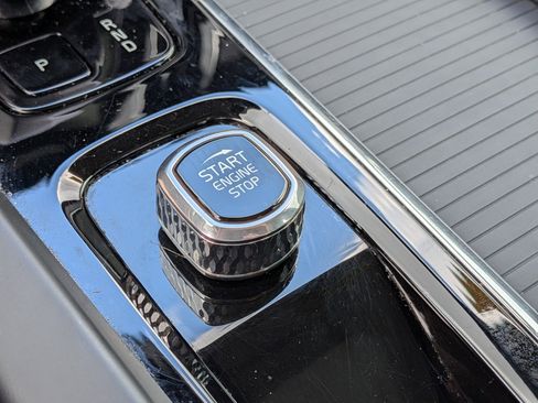 Used 2024 Volvo S60 B5 Core image 27