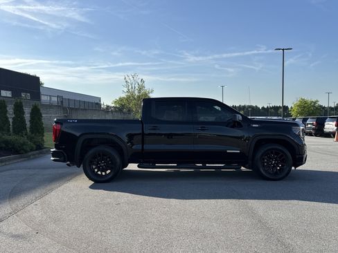 Used 2023 GMC Sierra 1500 Elevation image 11