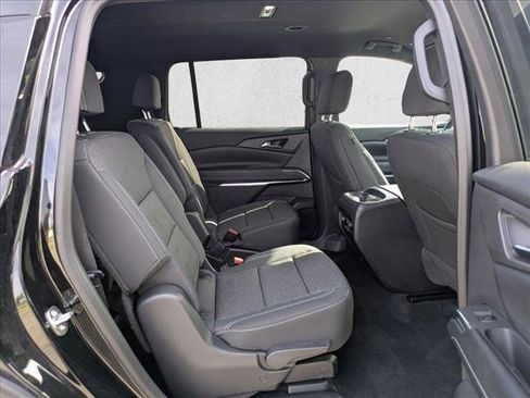 Certified 2026 Chevrolet Traverse LT AWD/4WD image 25