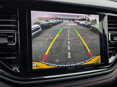 Used 2023 Dodge Durango R/T image 23