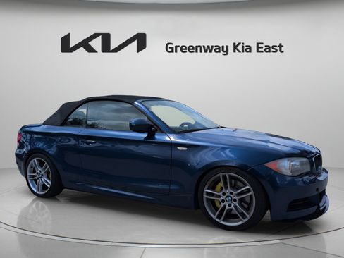 Used 2011 BMW 135i Convertible w/ Premium Pkg RWD image 3