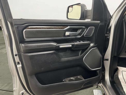 Used 2019 RAM 1500 Laramie image 10