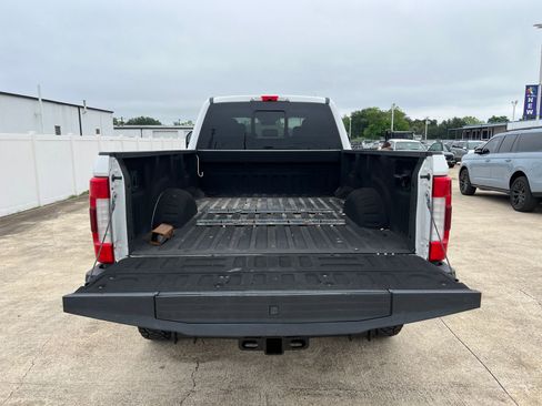 Used 2019 Ford F350 King Ranch w/ King Ranch Ultimate Package AWD/4WD image 13