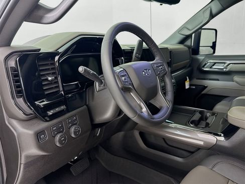 Used 2026 Chevrolet Silverado 2500 ZR2 image 10