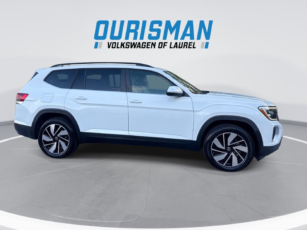 Used 2024 Volkswagen Atlas SE AWD/4WD image 9