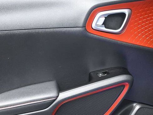 Used 2021 Kia Soul Turbo FWD image 16