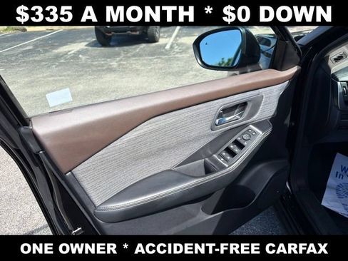 Used 2023 Nissan Rogue SV AWD/4WD image 12