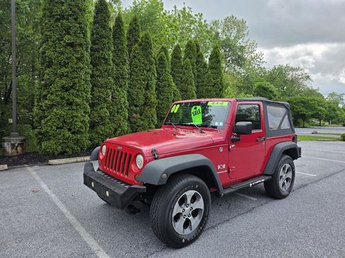 Used 2008 Jeep Wrangler X AWD/4WD image 2