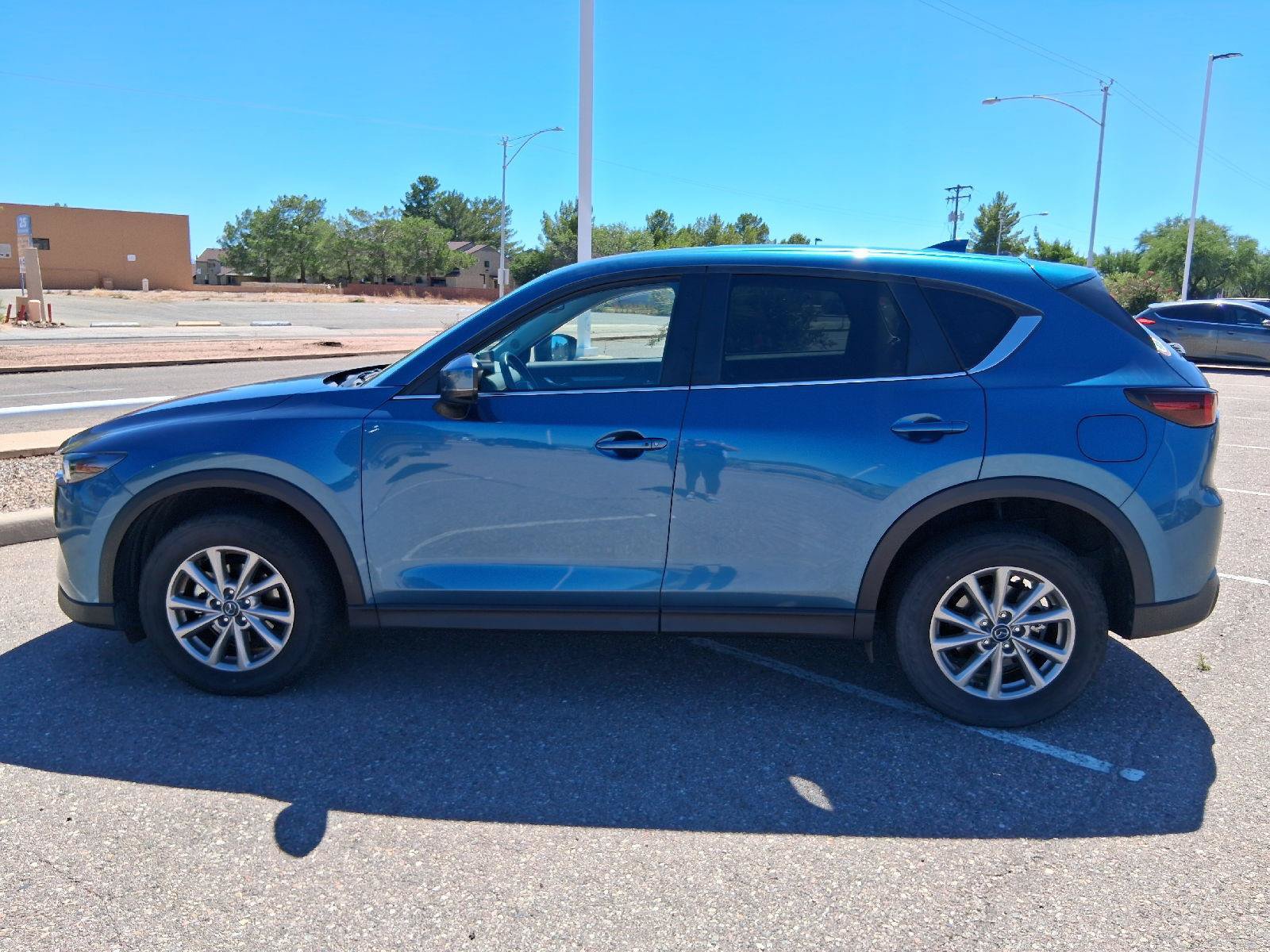 Used 2023 MAZDA CX-5 AWD 2.5 S image 2