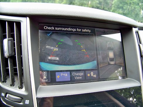 Used 2018 INFINITI Q50 Luxe w/ Cargo Package (L95) image 10