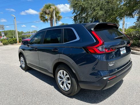 Used 2024 Honda CR-V LX image 4