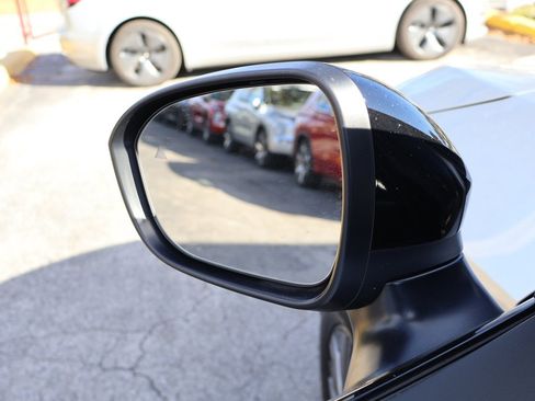 Used 2023 Nissan Ariya AWD image 40