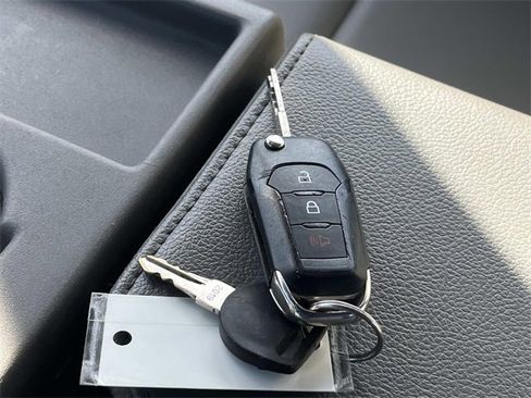 Used 2022 Ford F350 XL w/ Power Equipment Group image 34