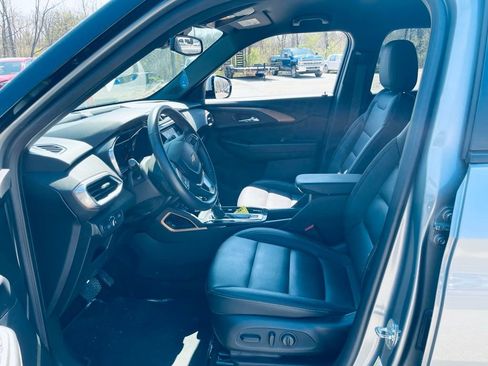 Used 2023 Chevrolet TrailBlazer ACTIV w/ Convenience Package FWD image 11