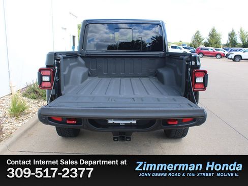 Used 2020 Jeep Gladiator Rubicon image 6