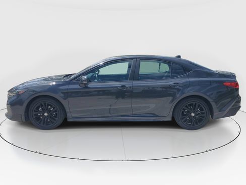 Certified 2025 Toyota Camry SE FWD image 6