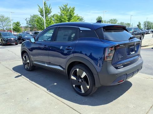 New 2026 Nissan Kicks SR w/ SR Premium Package AWD/4WD image 5