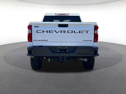 Used 2024 Chevrolet Silverado 2500 Custom w/ Custom Value Package AWD/4WD image 4