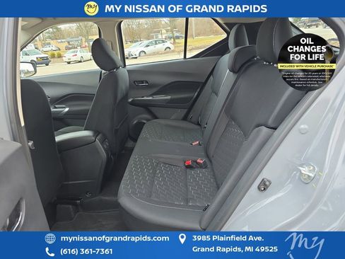 Used 2024 Nissan Kicks SV image 28