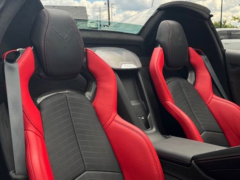 Used 2023 Chevrolet Corvette Stingray Premium Conv w/ Z51 Performance Package image 49