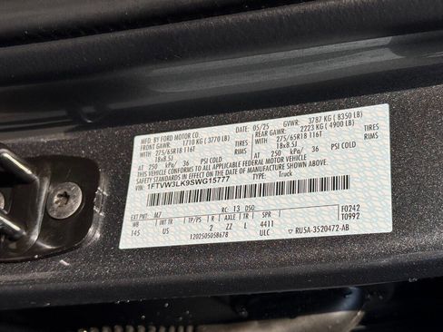 Used 2025 Ford F150 Lightning XLT image 22