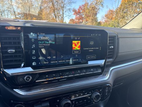 Used 2022 Chevrolet Silverado 1500 LTZ w/ LTZ Premium Package image 13