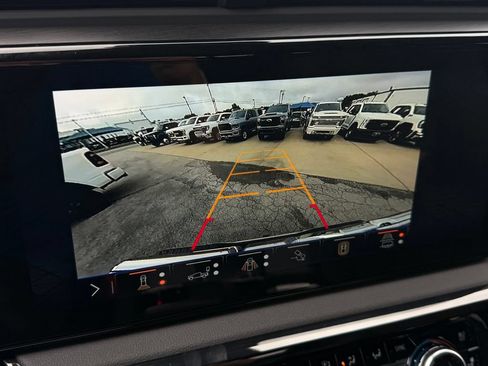 New 2026 GMC Sierra 1500 AT4 w/ AT4 Premium Package AWD/4WD image 17