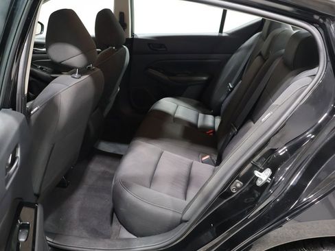 Used 2023 Nissan Altima 2.5 SV image 18