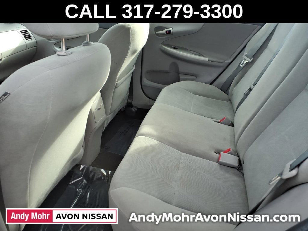 Used 2013 Toyota Corolla LE FWD image 35