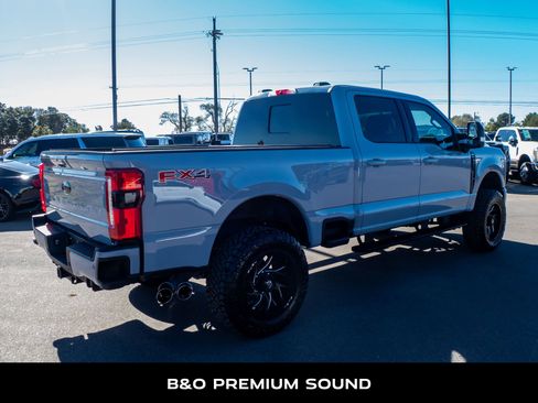 Used 2024 Ford F250 Lariat w/ Sport Appearance Package image 9