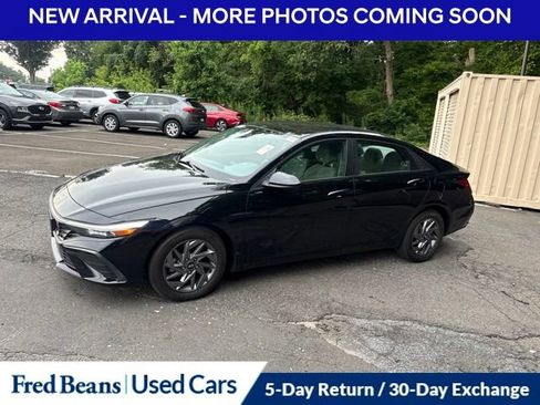 Used 2024 Hyundai Elantra SEL FWD image 6