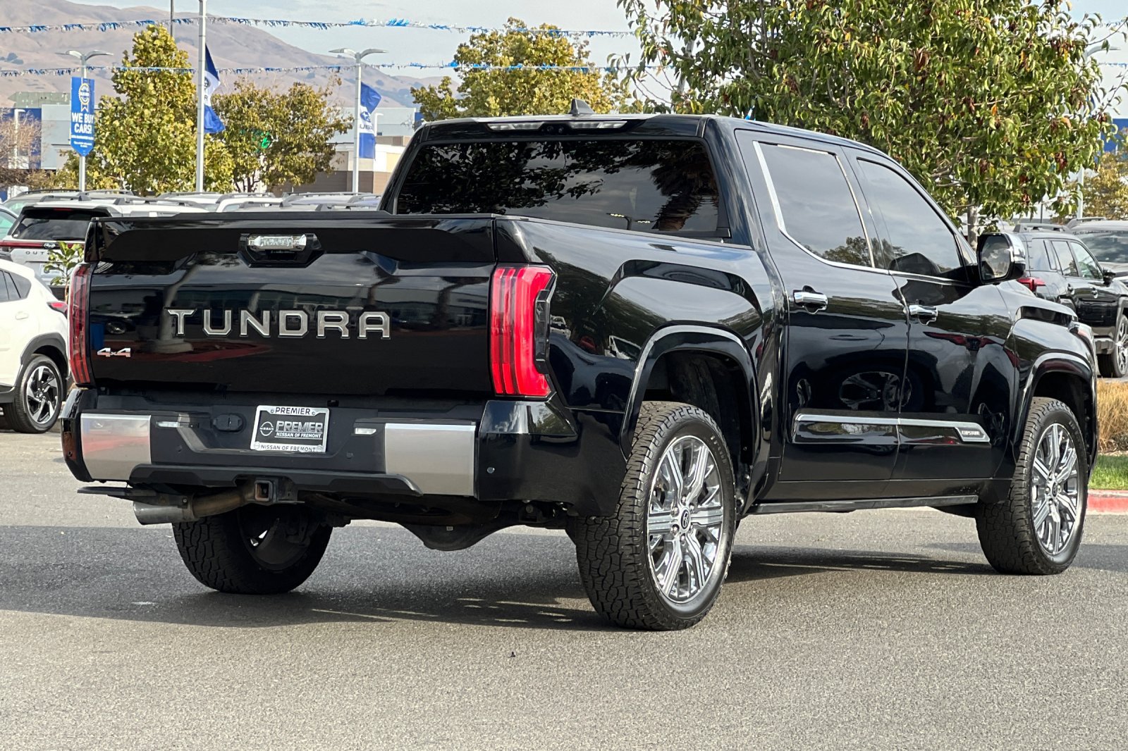 Used 2024 Toyota Tundra Capstone AWD/4WD image 4