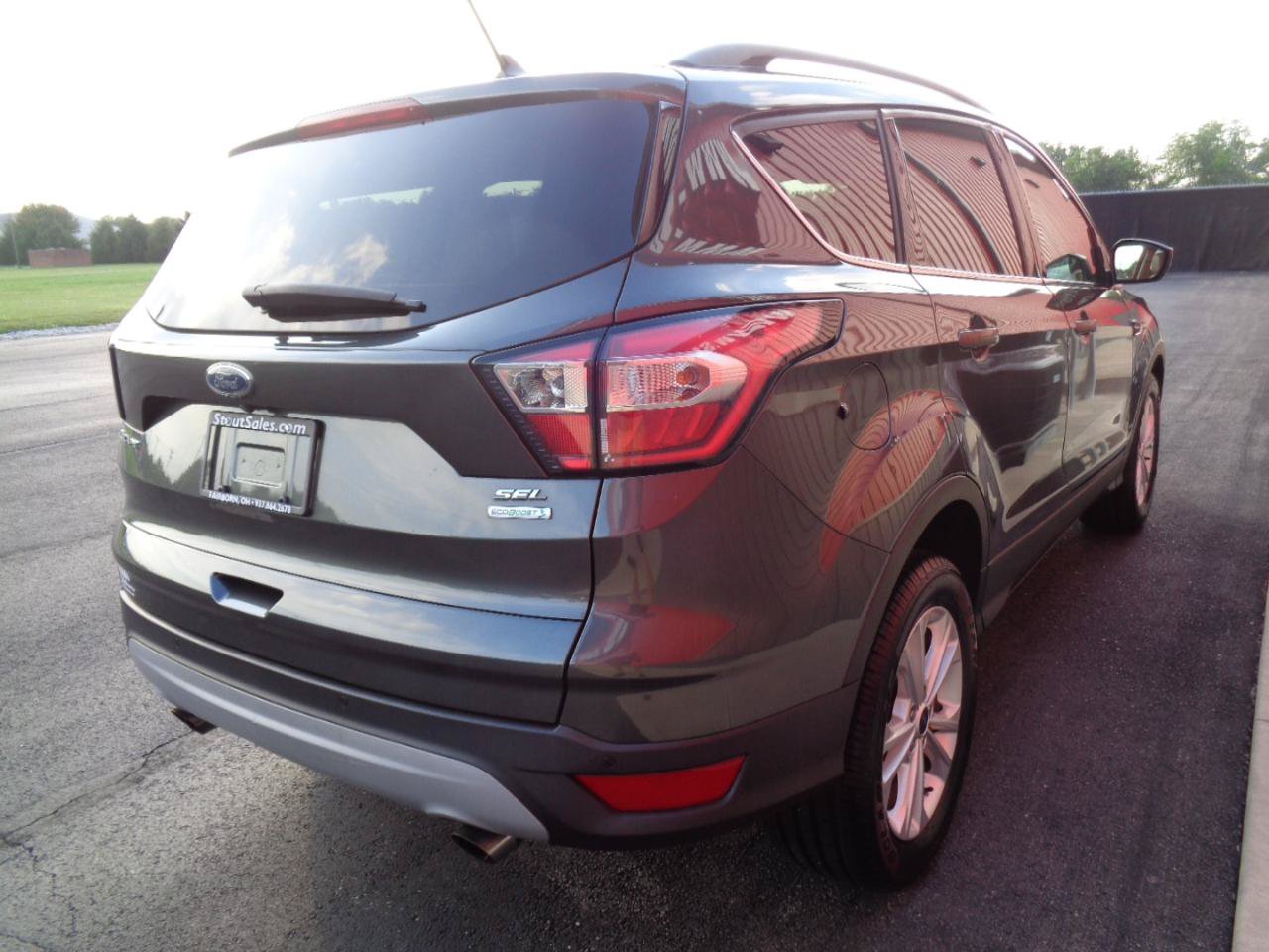 Used 2018 Ford Escape SEL w/ Ford Safe & Smart Package FWD image 5