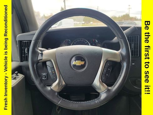 Used 2010 Chevrolet Express 2500 LT w/ LT Preferred Equipment Group RWD image 14
