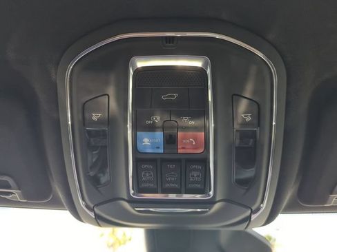 Used 2024 Jeep Grand Cherokee L Limited w/ Luxury Tech Group II AWD/4WD image 26