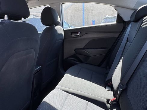 Used 2022 Hyundai Accent SEL image 4