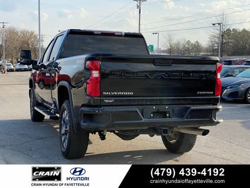 Used 2024 Chevrolet Silverado 2500 Custom w/ Custom Value Package image 5