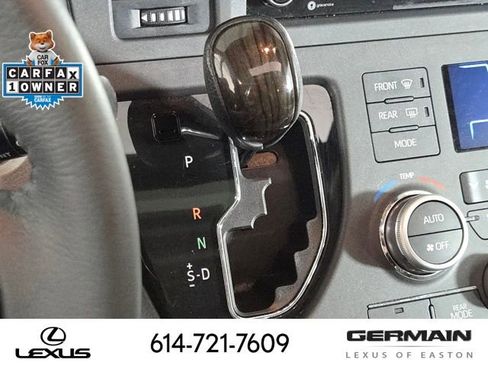 Used 2018 Toyota Sienna XLE w/ XLE Navigation Package image 28