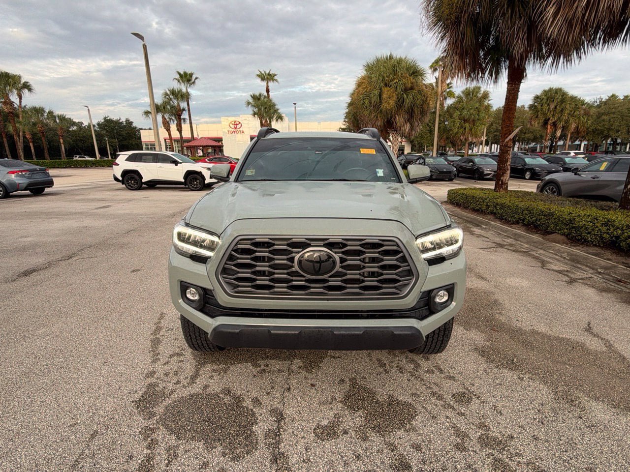 Used 2023 Toyota Tacoma TRD Off-Road AWD/4WD image 5