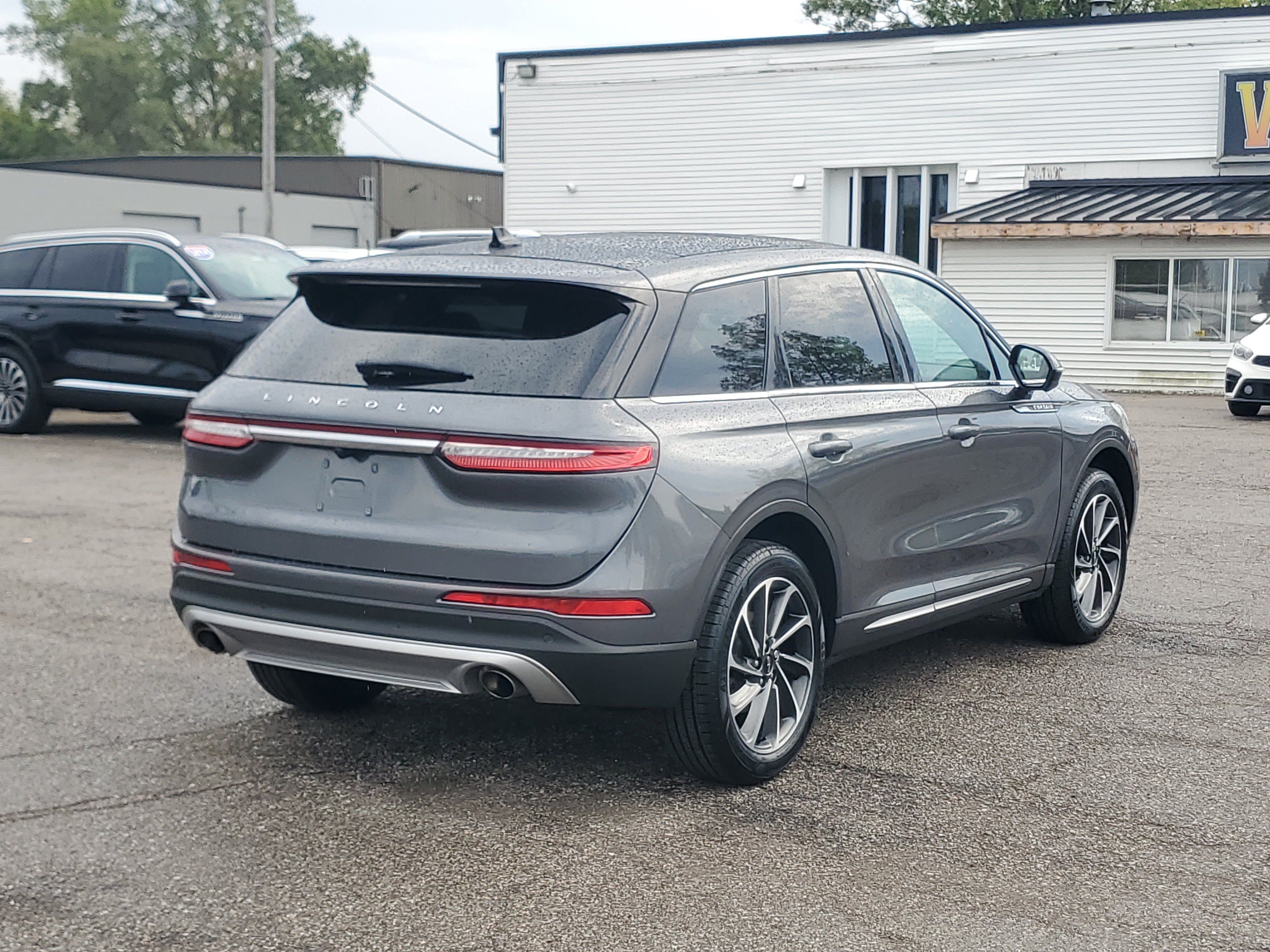 Certified 2023 Lincoln Corsair AWD w/ Equipment Group 101A image 6