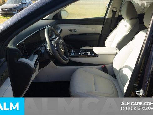Used 2025 Hyundai Tucson Limited AWD/4WD image 7