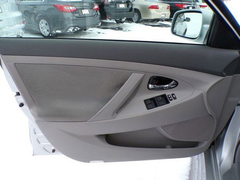 Used 2008 Toyota Camry LE image 19