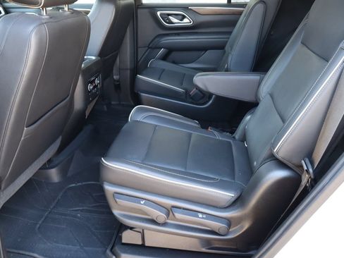 Used 2021 Chevrolet Tahoe Premier w/ Premium Package AWD/4WD image 6