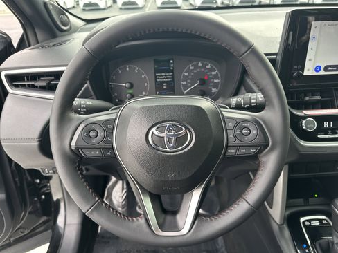 Certified 2024 Toyota Corolla Cross SE image 18