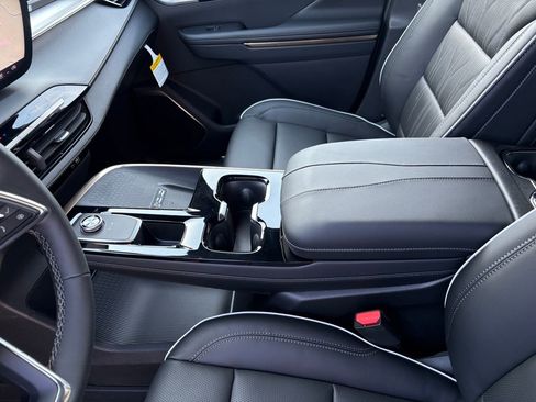 New 2026 Buick Enclave Avenir image 37