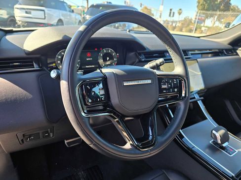 Used 2025 Land Rover Range Rover Velar Dynamic SE image 26