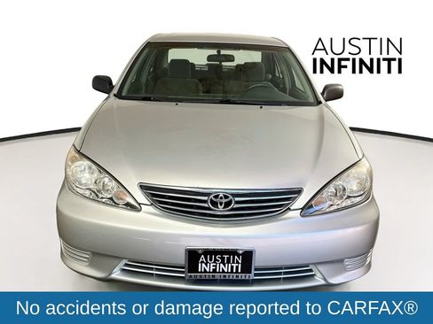 Used 2005 Toyota Camry FWD image 2