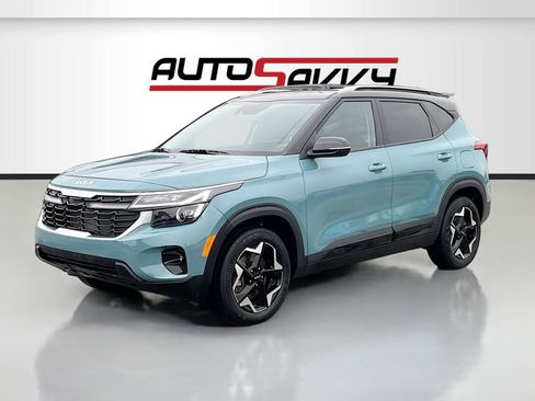 Used 2025 Kia Seltos S AWD/4WD image 3