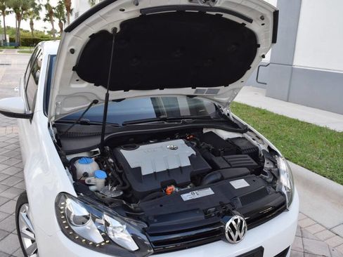 Used 2013 Volkswagen Golf TDI image 91